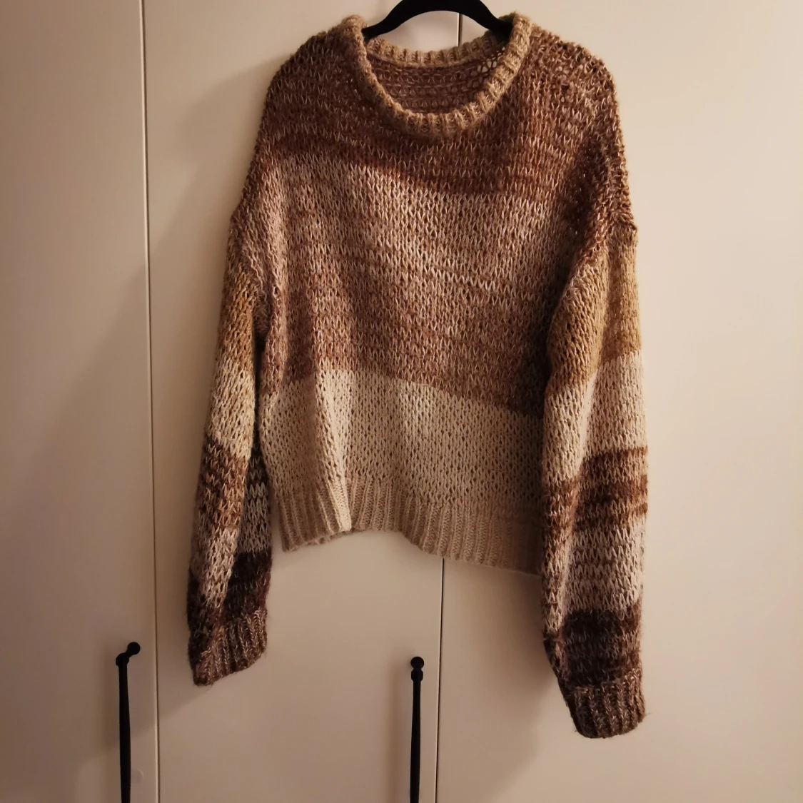 Brun och beige stickad tröja - 3