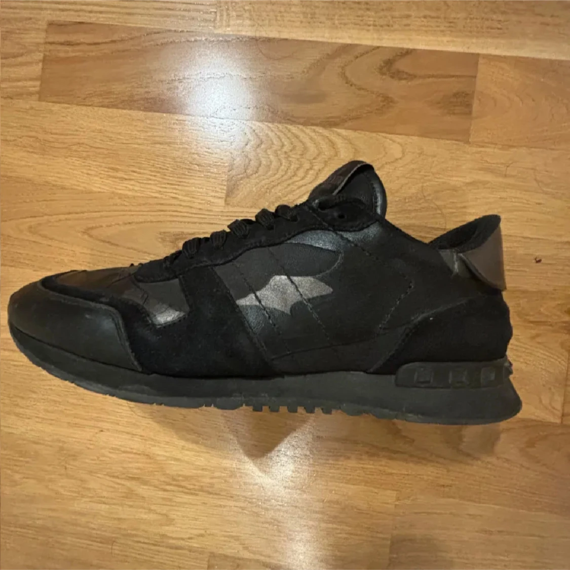 Valentino Garavani rockrunners svart - 1