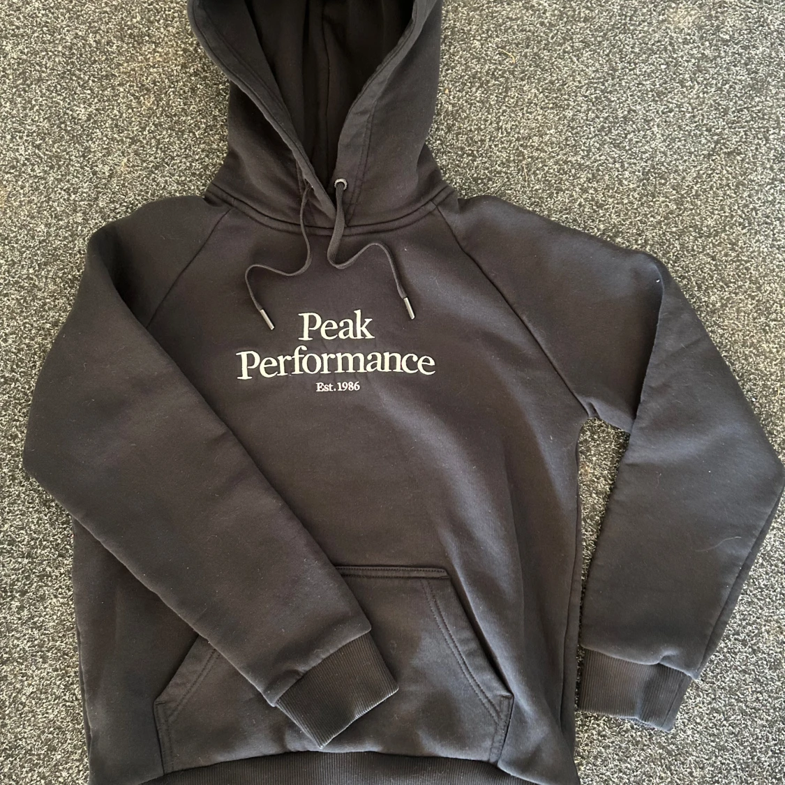 Peak Performance hoodie