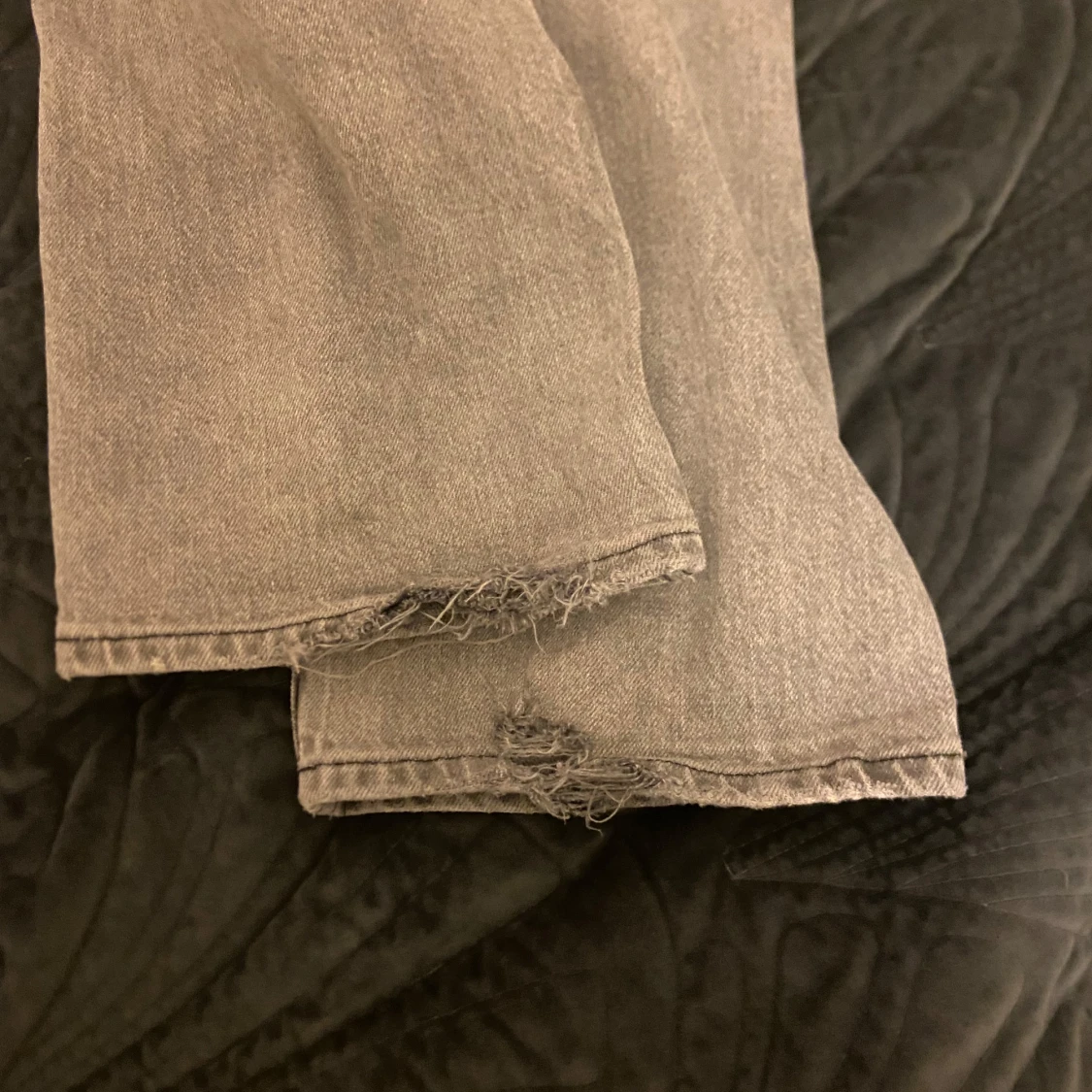 Grå bootcut jeans  - 2