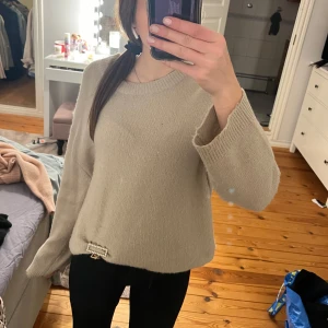 Beige Stickad tröja - Lager 157 stickad tröja❤️