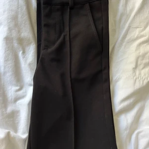 Kostymbyxor  - Perfekt till vardags eller när man ska klä upp sig 