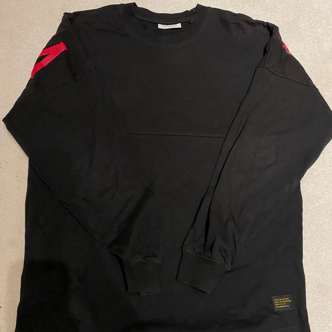 Svart tröja Vailent