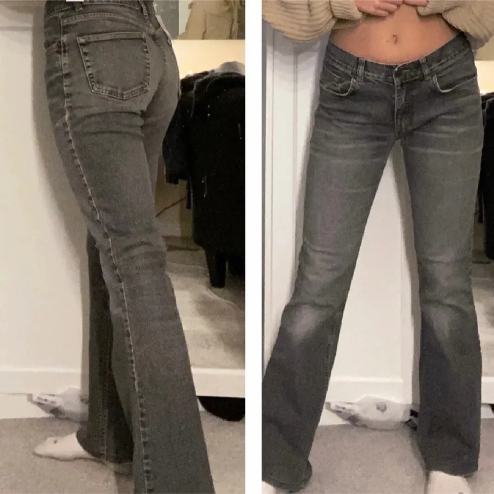 Säljer mina fina gråa lågmidjade jeans. På mig passar de tyvärr inte längre men dom är i bra skick och väldigt sköna för att va jeans🥰 hör av er vid frågor! Vid tagningen var min st på jeans xs-s. Jag är 165cm🩷. Jeans & Byxor.