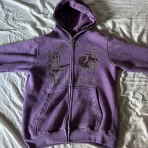 Aim for the moon - Jag säljer den för att jag använder inte den mer och jag änvände den bara 7 gånger. 10/10 skick. Den ser ut som ny