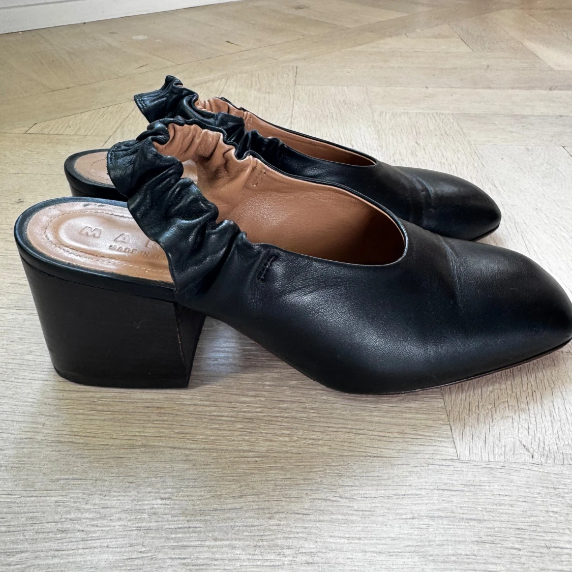 Svarta läderskor från Marni - 90