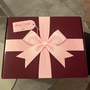 Caia adventskalender 2024 - Ny kalender