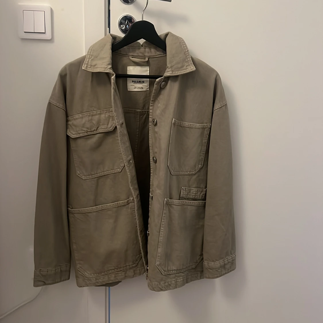 Beige jacka från Pull&Bear - 91