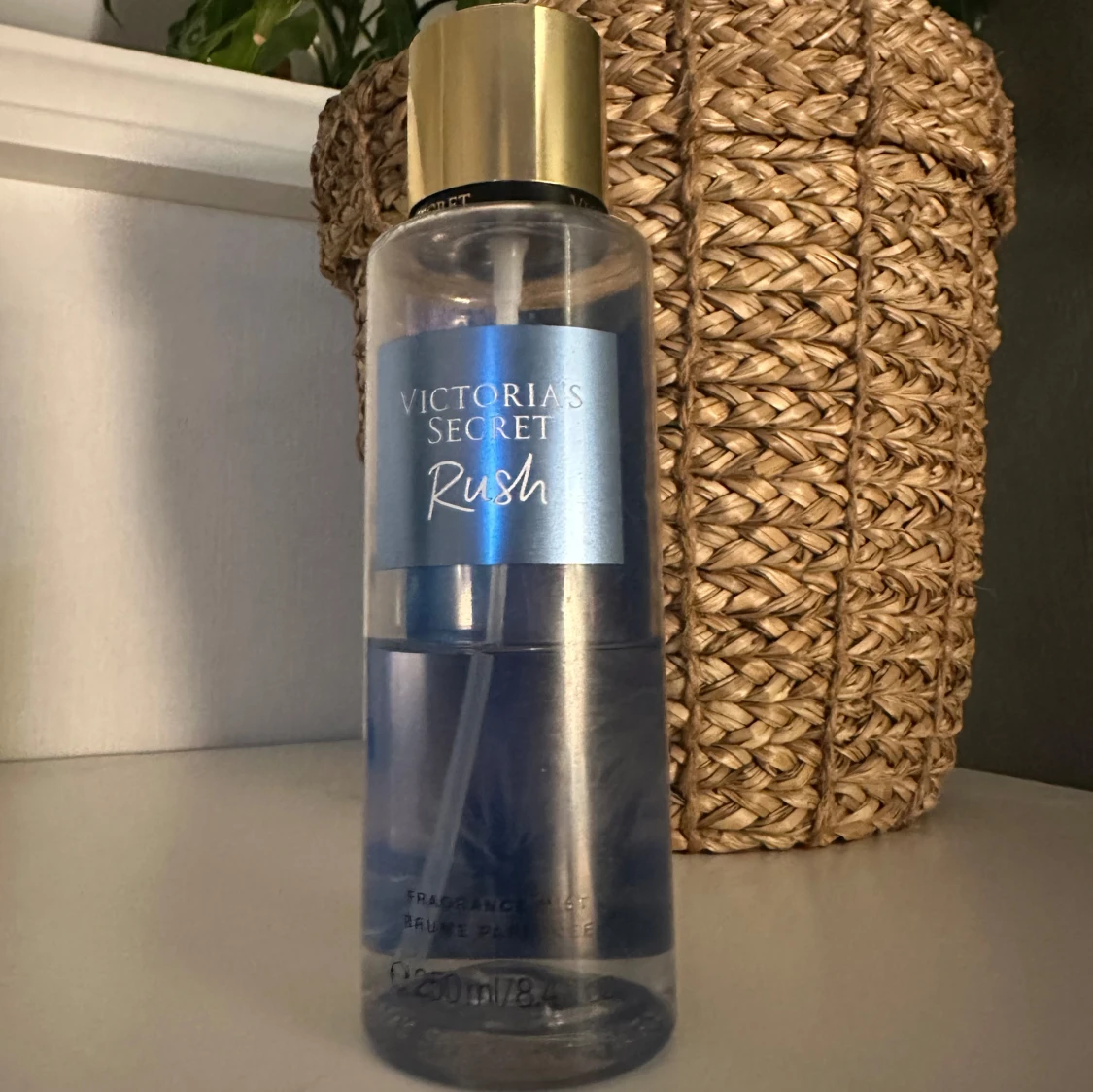 VS Victorias Secret body spray