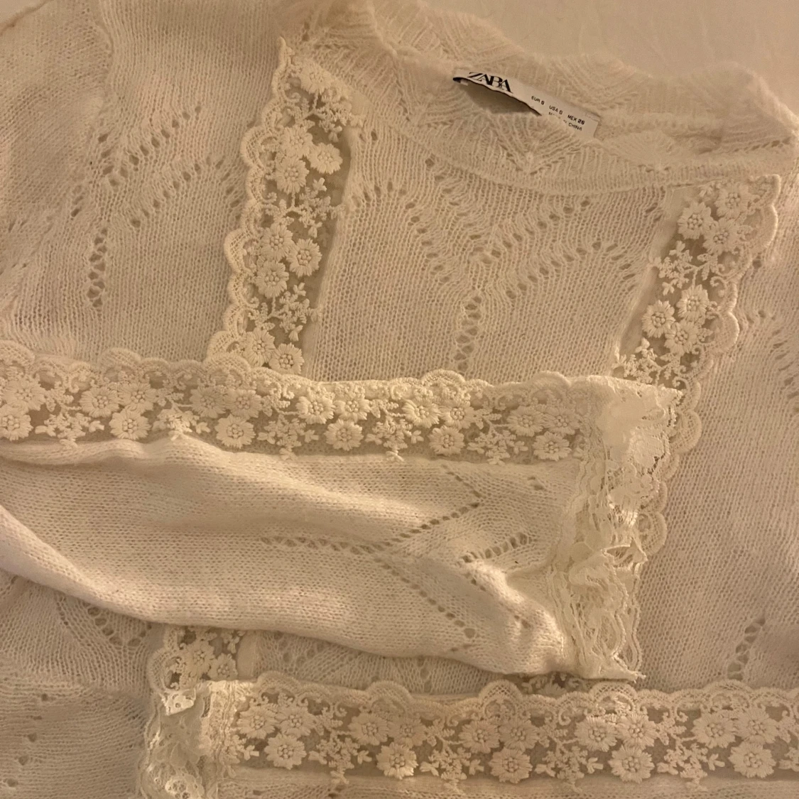 Vit stickad tröja från Zara - 90