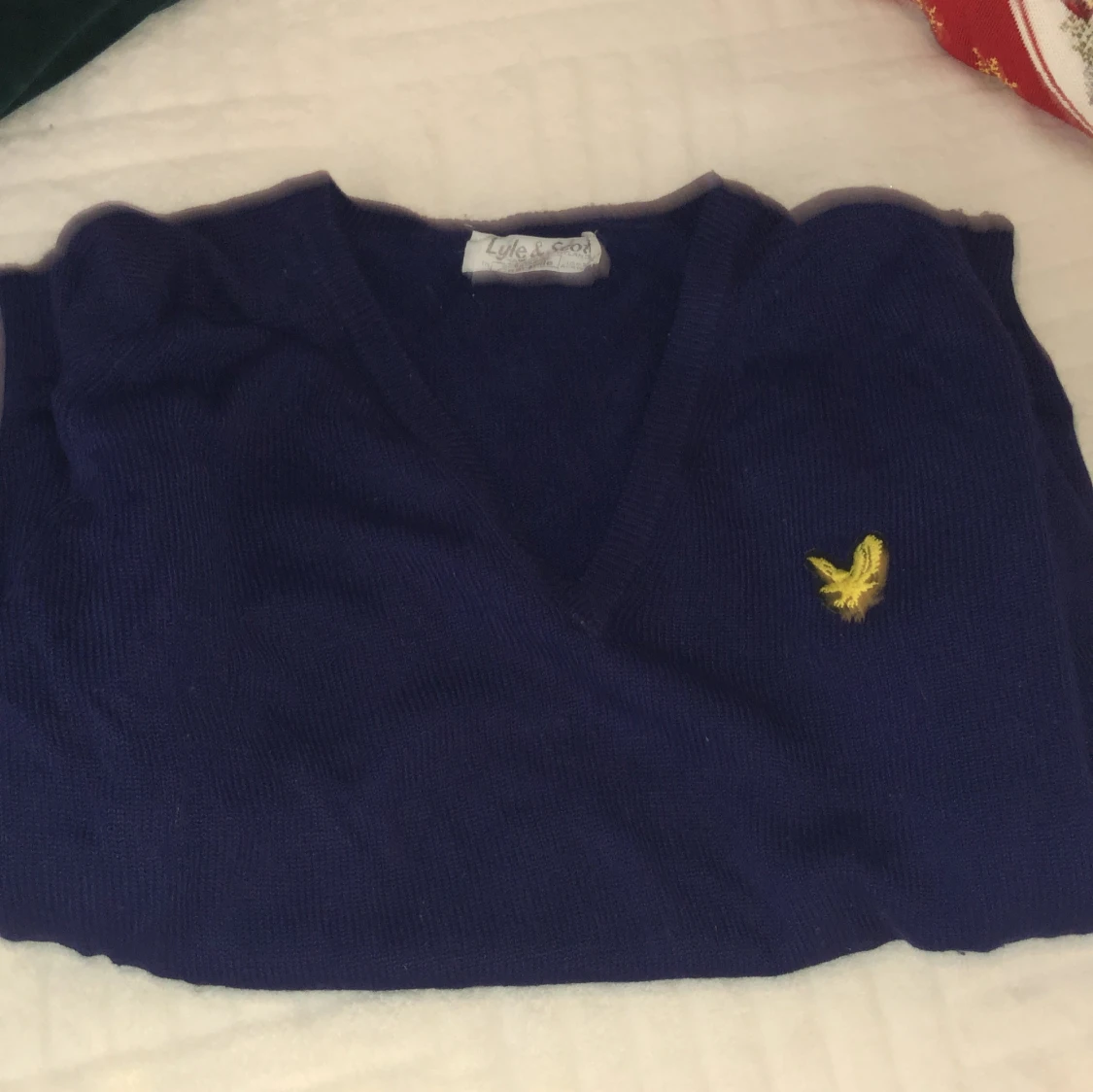 Mörkblå tröja från Lyle & Scott