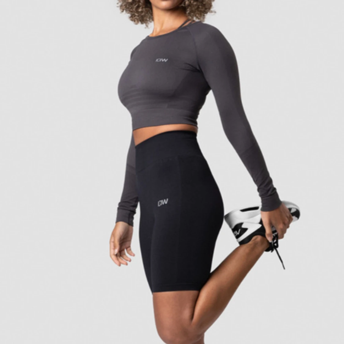 Mörkgrå croppad träningströja från ICANIWILL - 90