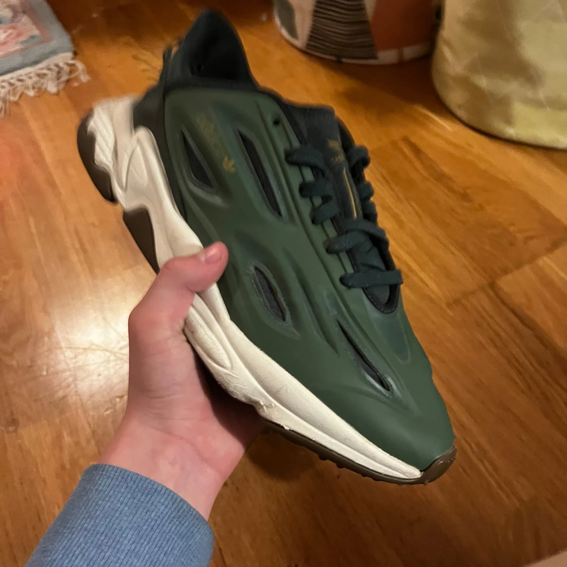 Gröna sneakers från Adidas - 90