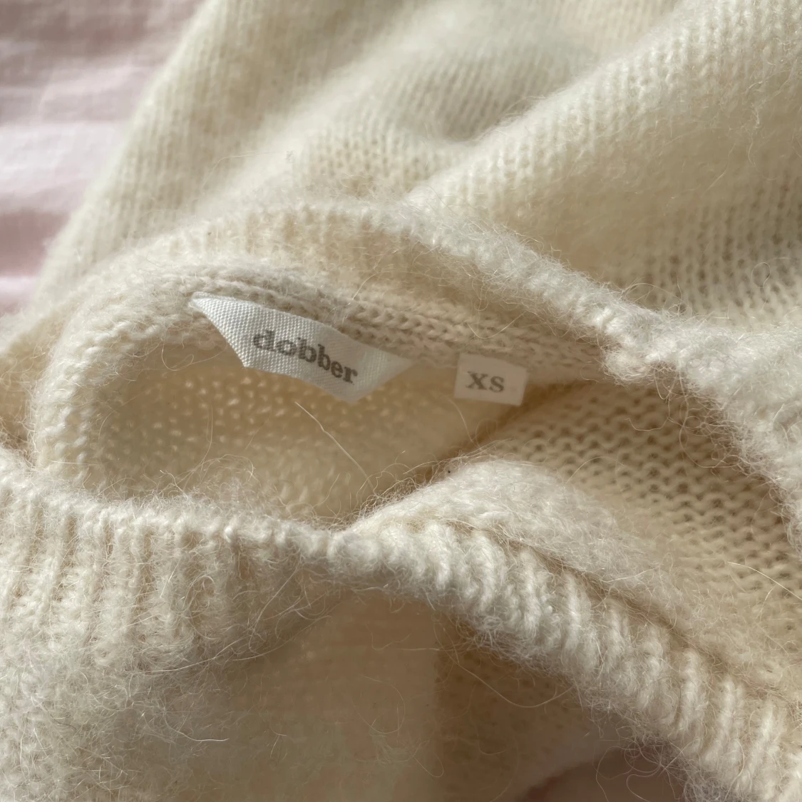 Vit stickad tröja från Dobber - 92