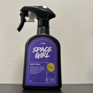 Space Girl Body Spray från Lush - minus ca 10 spray