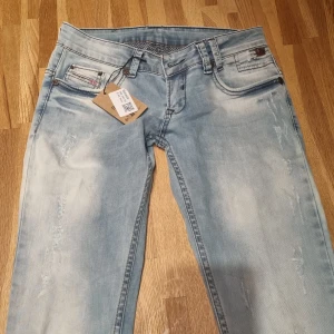 Diesel Jeans - Säljer dessa supersnygga Diesel jeans stl. 29