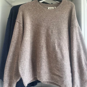 Stickad - Underbar Beige stickad tröja! Nästan helt oanvänd. Nypris 700kr!😍