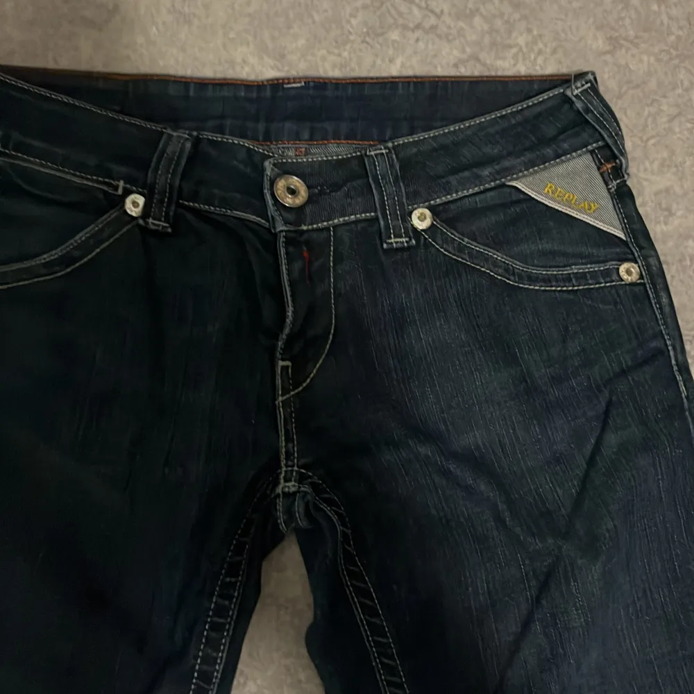 Jag tycker om de mycket de är lite men bara lite skinny annars är de perfekt . Jeans & Byxor.