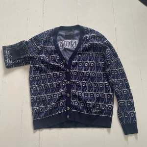 John Richmond Kofta - Unik kofta från John Richmond | Skick 10/10 inga defekter. 