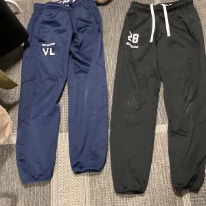 Ccm byxor - 2 xs ccm byxor som är i dugligt skick för att kunna användas av andra. Båda för 200