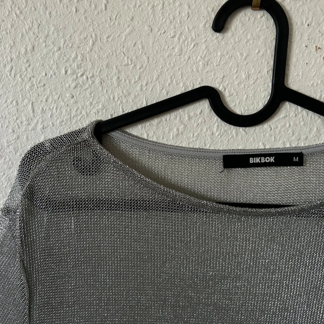 Silverfärgad meshtröja från BikBok - 90