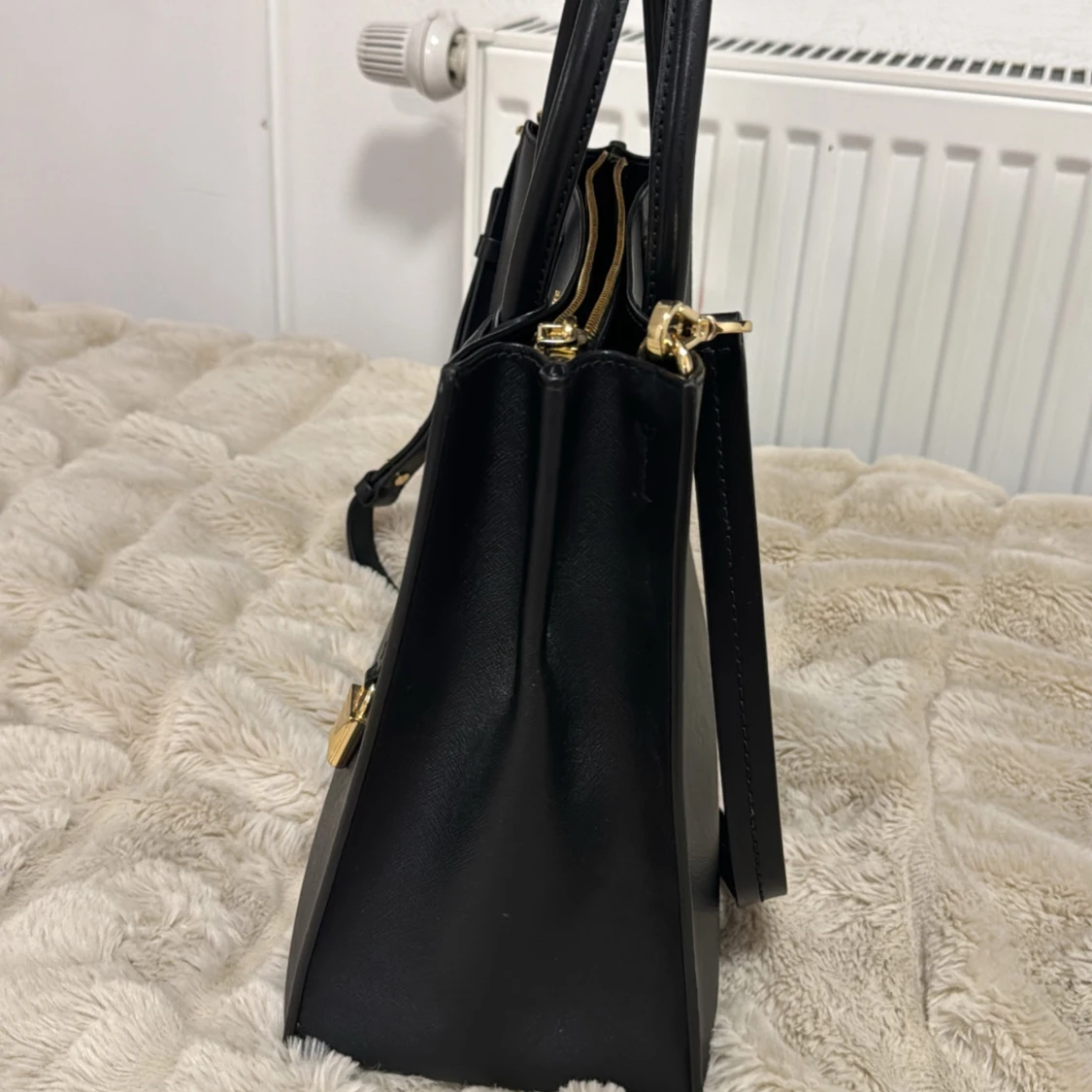 Svart michael kors väska - 1