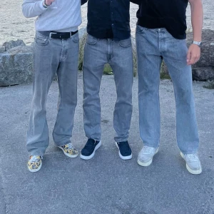 SÖKER HOPE RUSH! - HOPE RUSH SÖKES i grå färg och storlek 33 eller 34. Eventuellt 36. 