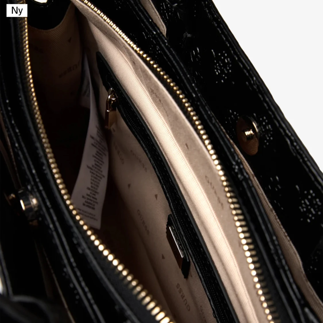 Svart handväska från Guess - 4