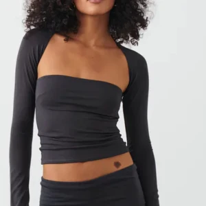 Gina tröja  - Köpte den för 259 har användat den ett par gånger men bra stick 