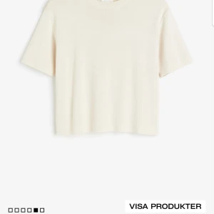Stickad tshirt - Tröja från H&M. Oanvänd helt ny.