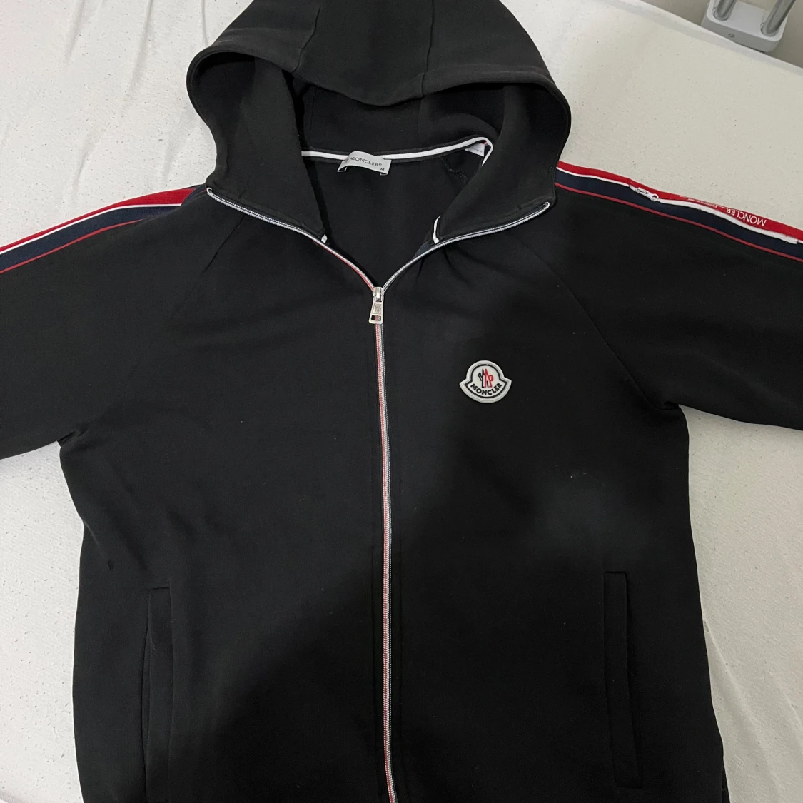 Svart hoodie från Moncler