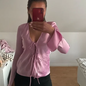 Rosa topp  - Bra skick, använd 2 gånger 