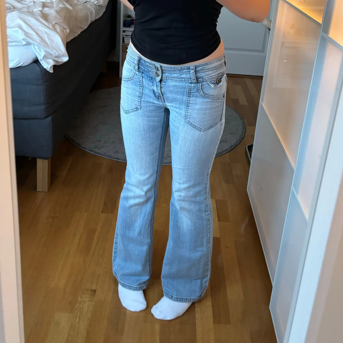Låg-midjade bootcut jeans