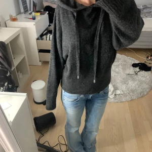 Stickad hoodie - Har många liknande🥰