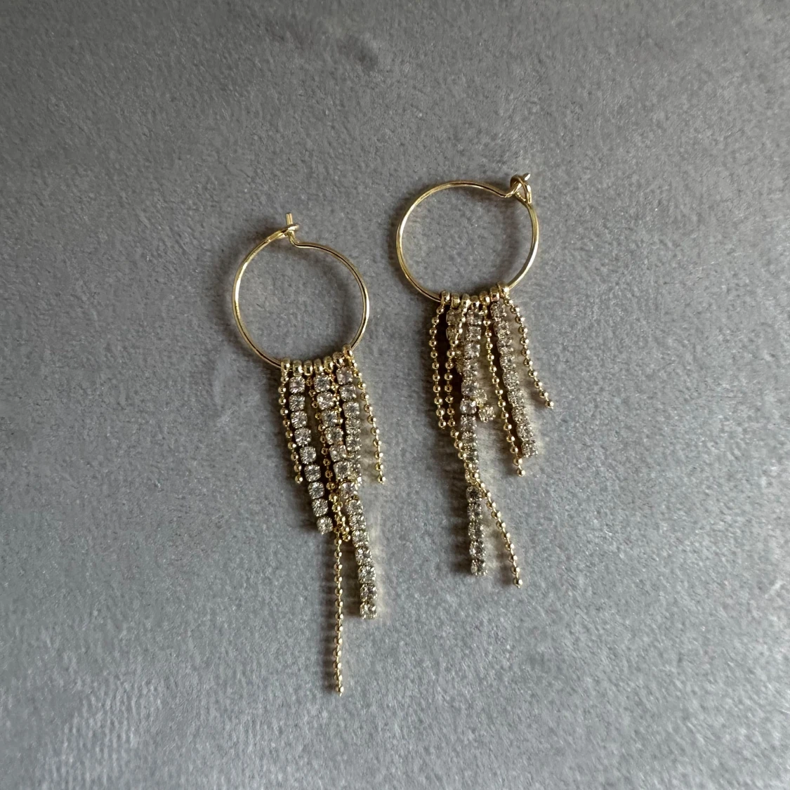 Guldörhängen med hängande kedjor - 90