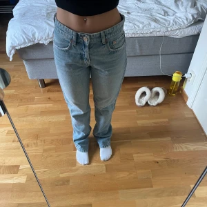 Jeans - Jeans från zara i nyskick 