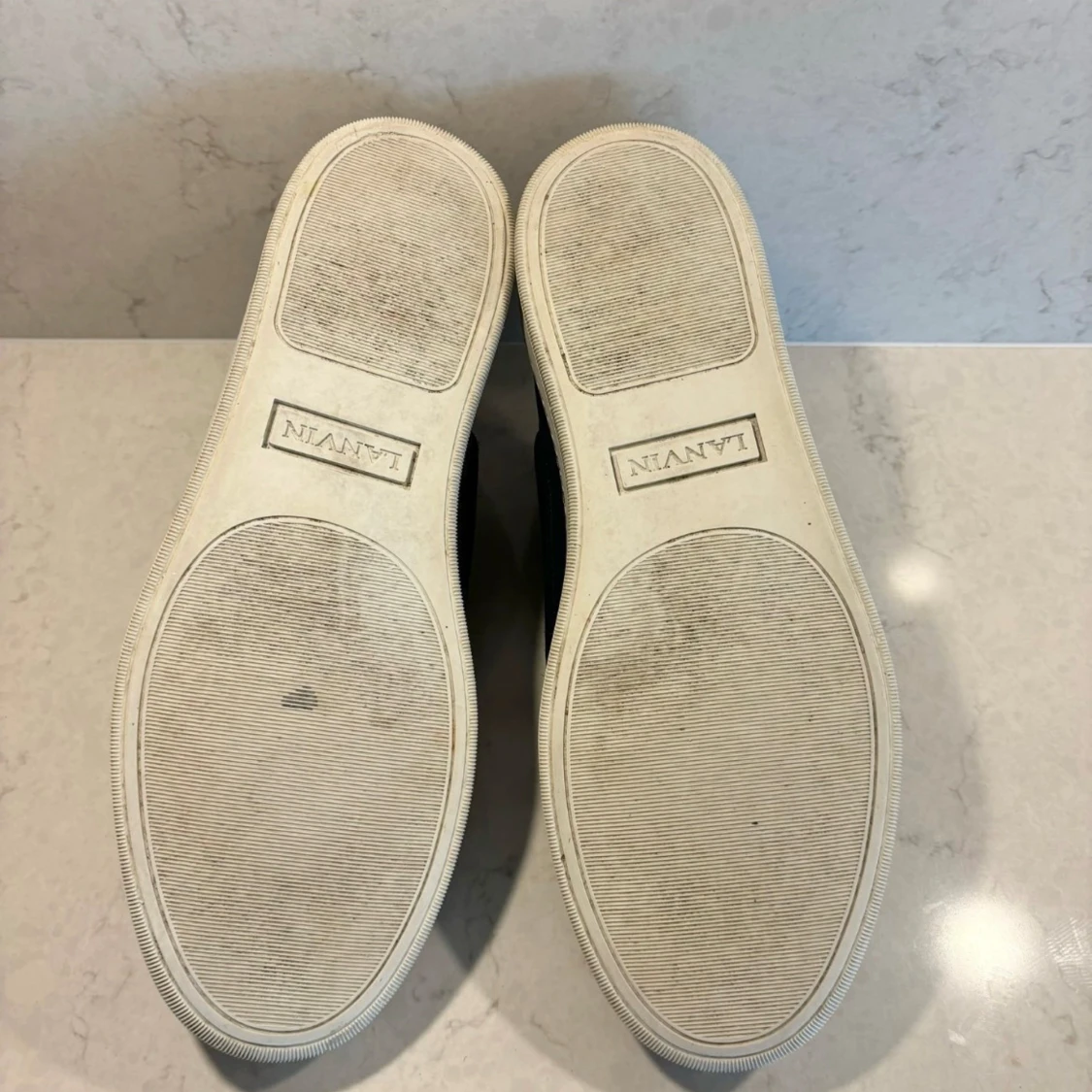 Lanvin sneakers navy suede