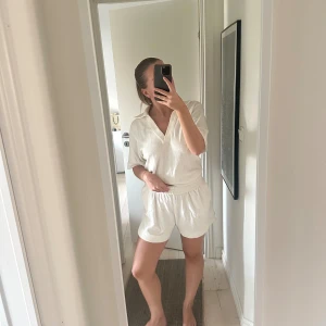 Frotteset  - Frotteset ifrån Arket. Knappt använt 