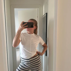 Tshirt  - Jättefin tshirt ifrån Hm premium