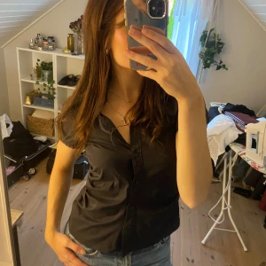 Hugo boss draperad skjortblus - Så fin lite office siren stil, står ingen storlek i men passar S