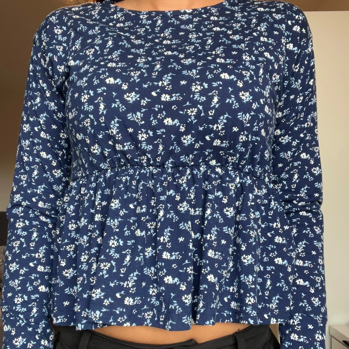 Tröja med volang  - 91