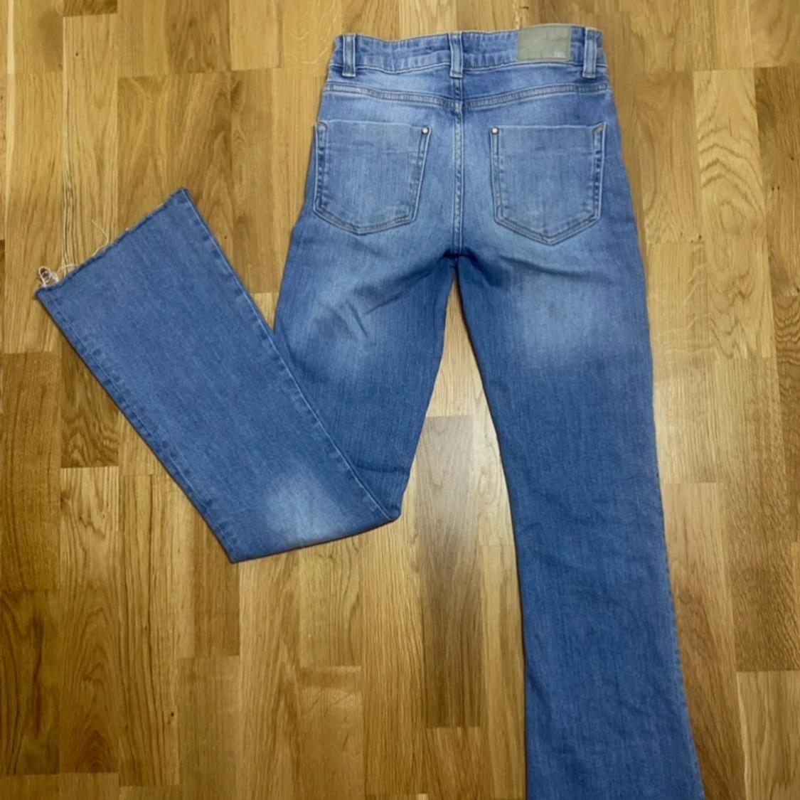 Zara Bootcut Jeans - 90