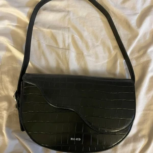 Väska  - Snygg väska ifrån Nakd!!