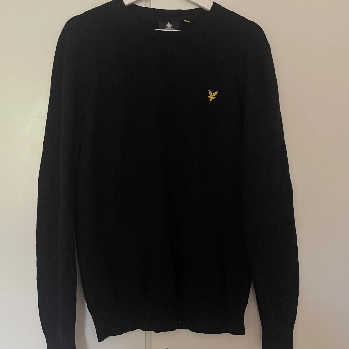 Svart tröja från Lyle & Scott