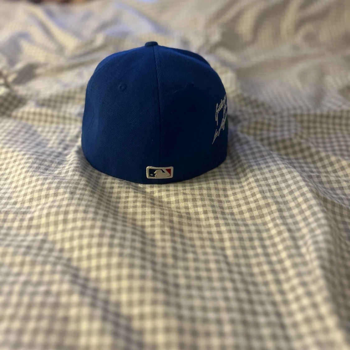 Blå keps med LA-broderi - 92