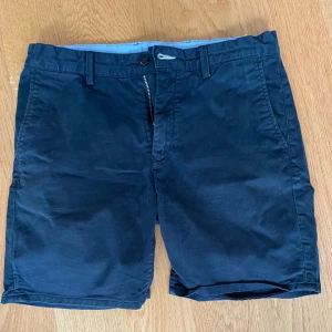 Shorts - Säljer dessa gant shorts som knappt är använda. De har inga fläckar på sig och är i bra skick