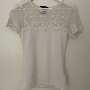 Tröja - Använd Max 2 gånger, bra skick