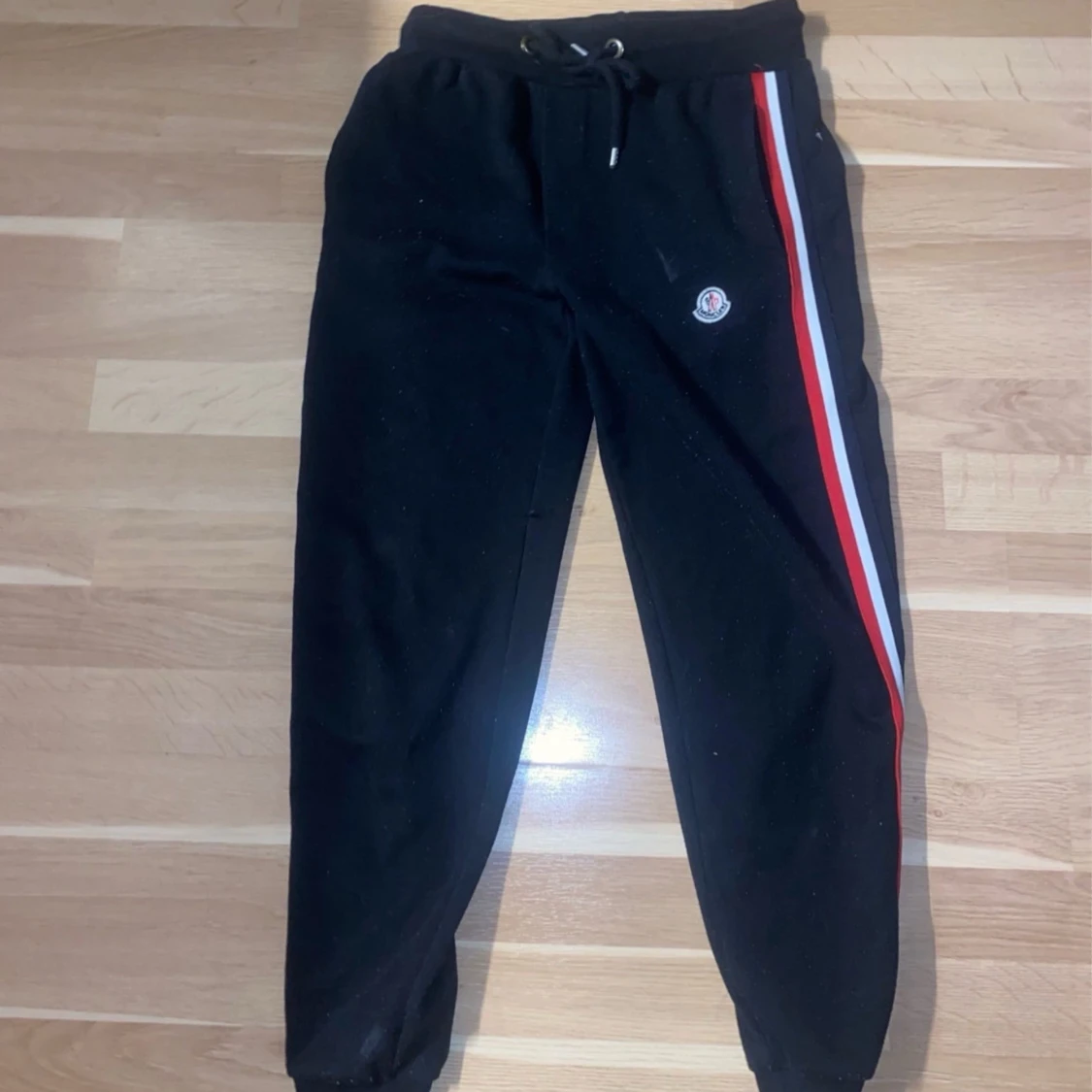 Moncler byxor storlek S