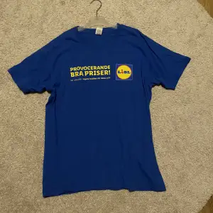 Lidl T-shirt som bara går att få via jobb på Lidl