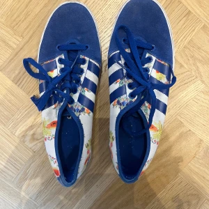 Adidas sneakers  - Jättesnygga adidas sneakers!